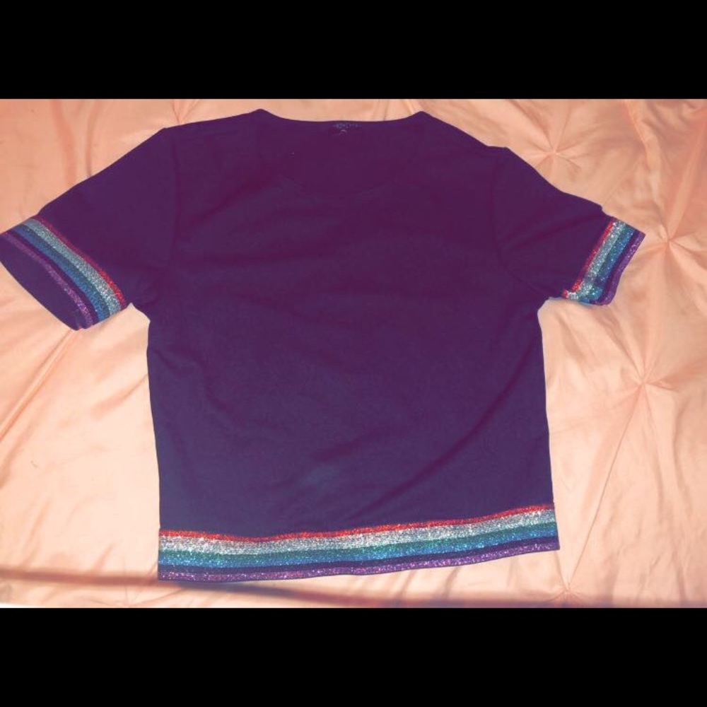 Shirt ( crop top )